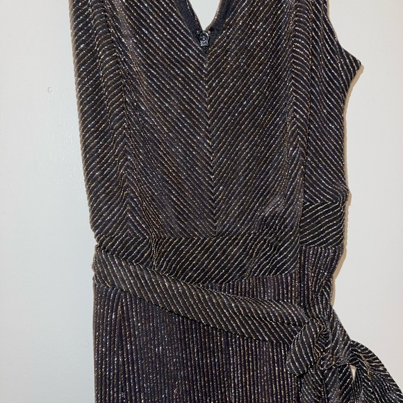 Sparkly romper - Picture 5 of 5
